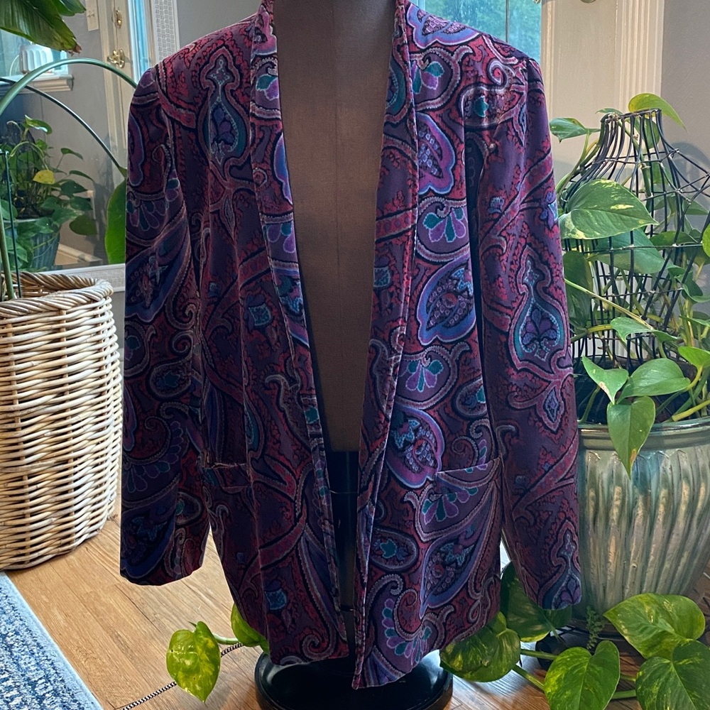 Tan Jay div of Nygard purple paisley blazer sz 12